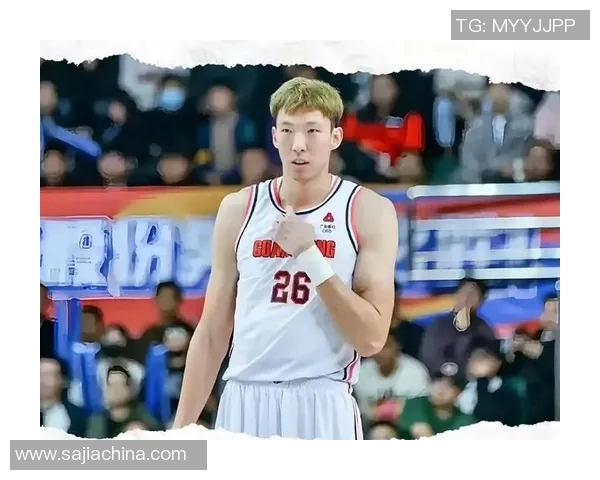 周琦获得CBA最佳防守球员，展现出色篮球天赋